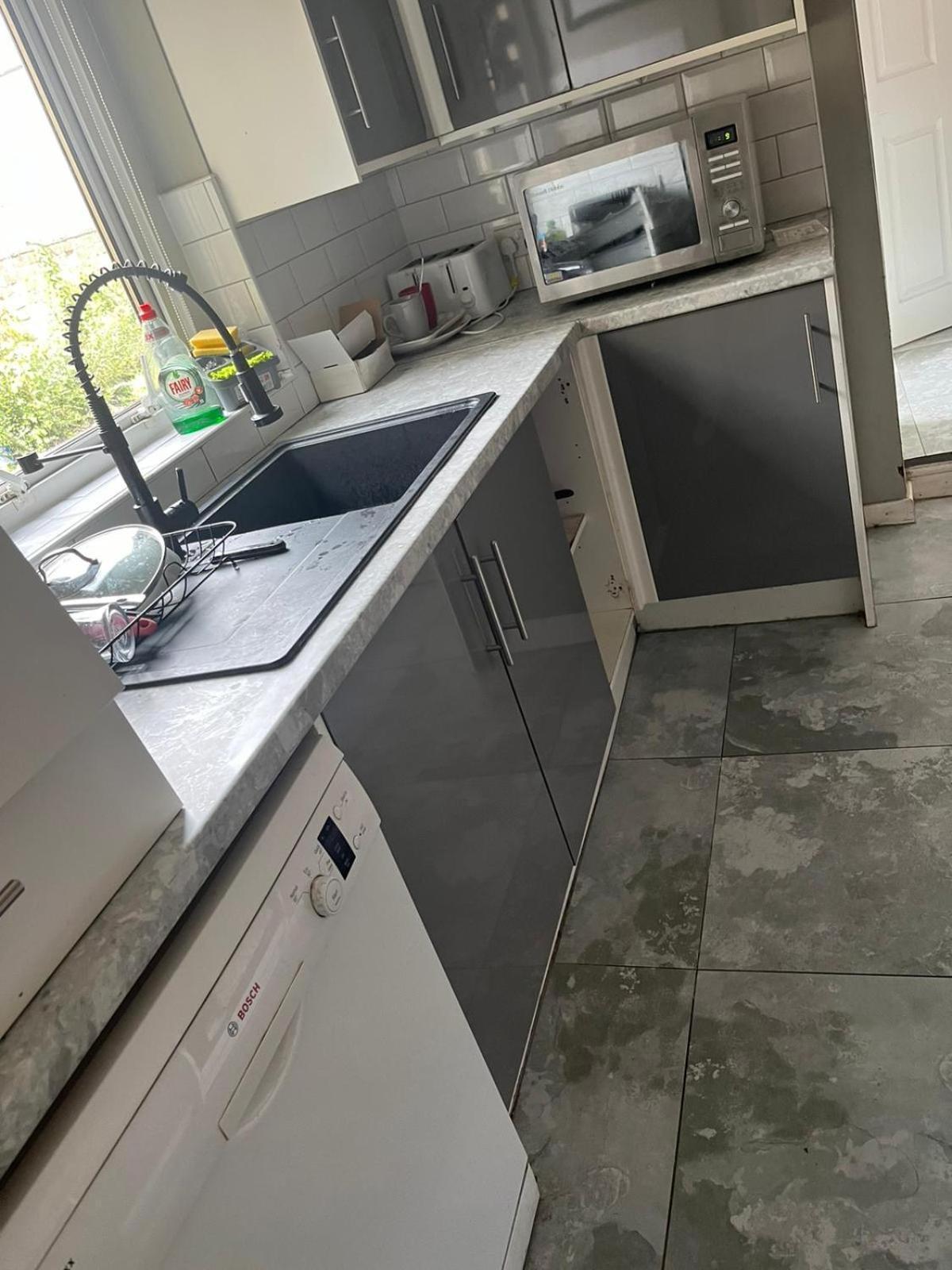 וולברהאמפטון Precise Homes Ltd מראה חיצוני תמונה